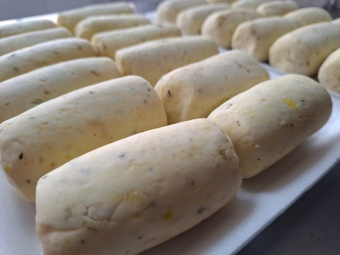 “Bisnaguinha” de baroa com frango