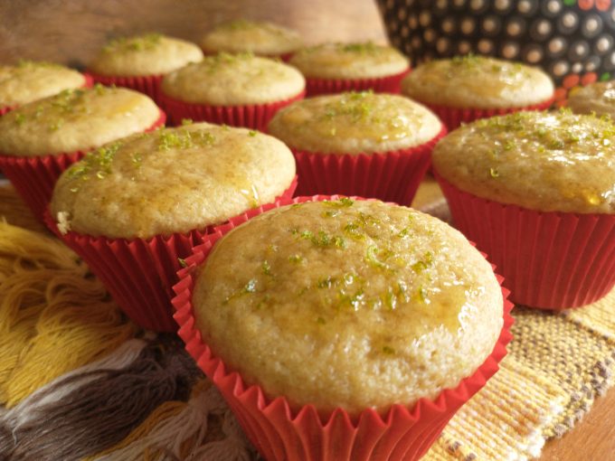 Bolinho semi-integral limão com abobrinha