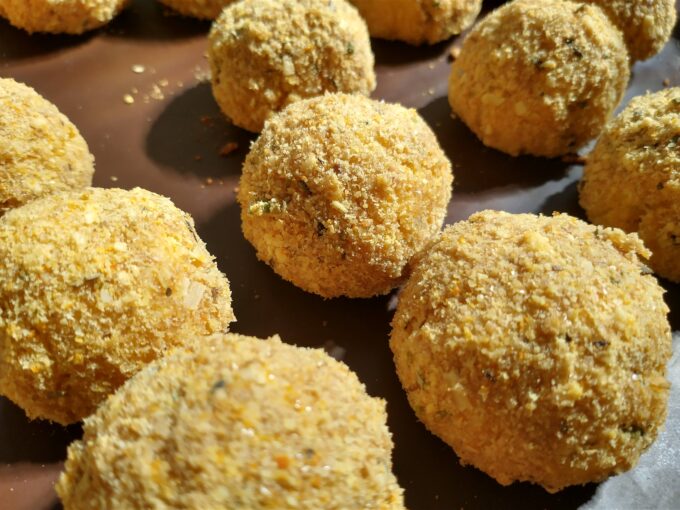 Bolinha de frango com parmesão (sem gluten)