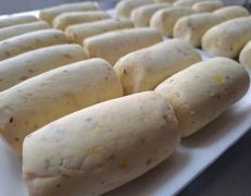 “Bisnaguinha” de baroa com frango