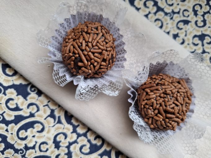 Brigadeiro de cacau (sem lácteos)